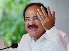 నాకెవరు చేయాల్సిన అవసరంలేదు: తెలుగువారికి వెంకయ్య, 'ఈ సమంత' కాదంటూ...