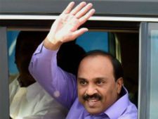 గాలి జనార్దన్ రెడ్డి బళ్లారీలోకి ఎంట్రీ