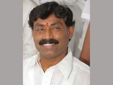 టిడిపిపై బూతులతో రెచ్చిపోయిన వైసిపి ఎమ్మెల్యే రవీంద్రనాథ్ రెడ్డి