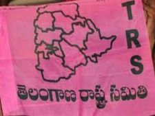  గ్రూపుల గులాబీ: టిఆర్‌ఎస్‌ ముఖ్యనేతల తలోదారి, అధిష్టానం సీరియస్