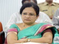 ఏసీబీకి చిక్కిన అవినీతి చేప: రూ.50కోట్ల అక్రమాస్తులు, లాకర్లు తెరిస్తే..