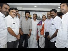 చిరంజీవితో సయోధ్య, బాబును ఎదుర్కోవడానికేనా?: జలీల్ ఖాన్, బుద్ధా వెంకన్నలతో దాసరి భేటీ