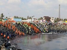 చమురుతెట్టుతో చెన్నైకి తిప్పలు, 30 ఏళ్ల వరకు ప్రభావం: ఇరాన్ చేసిన పని?