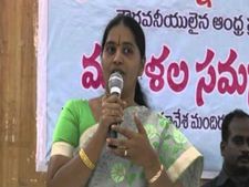 టీడీపీలో కలకలం: మహిళా మేయర్‌కు బెదిరింపు సందేశం