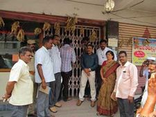 లింగ నిర్ధారణ రిపోర్టును బహిర్గతం చేస్తున్న ఆస్పత్రులు: ఒక్కో గర్భస్రావానికి రూ.20వేలు
