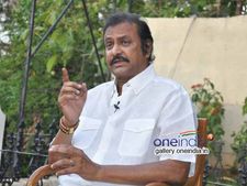 వారిని ఉరి తీయాలి, ఆ కలెక్టర్ ఓ ఫూల్: మోహన్ బాబు ఆగ్రహం