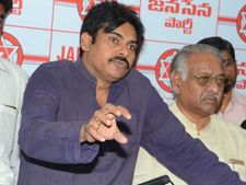 యువతకు పవన్ పిలుపు: గ్రేటర్ హైదరాబాద్, ఉత్తరాంధ్రలో జన సైనికుల ఎంపిక షురూ