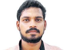వితౌట్ కోచింగ్: ఒకేసారి 4 ప్రభుత్వ ఉద్యోగాలు సాధించిన రైతు బిడ్డ