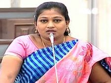మహిళా ఎమ్మెల్యే, టీడీపీపై అభ్యంతరకర పోస్టులు: యువకుడి అరెస్ట్