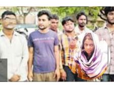 అమ్మాయిని కాపాడిన 6గురు యువకులు: రేప్ చేస్తారేమోనని పోలీసులకు పట్టించారు