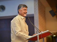 ఓటుకు రూ.5వేలు ఇవ్వగలను, ఎవరు డబ్బిచ్చినా..: చంద్రబాబు సంచలనం