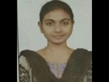 అర్ధరాత్రి ఫోన్లో మాట్లాడుతూ 5వ అంతస్తు నుంచి పడింది