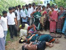  భార్యకు తండ్రి లైంగిక వేధింపులు: ఖమ్మం ఫ్యామిలీ హత్య వెనుక మిస్టరీ ఇదీ..