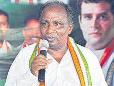 మాజీ మంత్రి సమ్మయ్య కన్నుమూత: కేసీఆర్ దిగ్భ్రాంతి