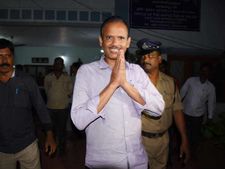 బైర్లు కమ్మే ఆస్తులు: రఘు అక్రమాల్లో ఐఏఎస్ కుమార్తె?, సంచలనమే!..