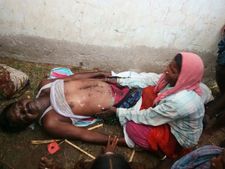 పిడుగు పడి భర్త మృతి....భార్యకు తీవ్రగాయాలు 
