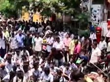 విద్యార్థుల దెబ్బ: అట్టుడికిన తమిళనాడు, కేంద్ర, రాష్ట్ర ప్రభుత్వాలు, అమ్మ బతికి ఉంటే!
