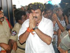 వారిని చూస్తే గర్వంగా ఉంది, వచ్చే ఎన్నికల్లో గెలిపించాలి: బాలకృష్ణ