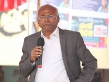 అడ్డుకున్నంత మాత్రాన పోరాటం ఆగబోదన్న ఐలయ్య; హౌజ్ అరెస్టే మంచిదన్న టీజీ..