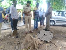 కలెక్టరేట్ ఆవరణలో కిరోసిన్ పోసుకుని మహిళ సజీవదహనం