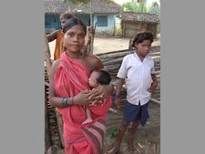 విష జ్వరాలతో అట్టుడుకుతున్న ఆదిలాబాద్: మురికి కూపాలుగా గ్రామాలు