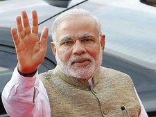 ‘ఆయన మీ గవర్నర్‌’... దటీజ్‌ మోడీ..! పర్యటన ఆద్యంతం ఆసక్తికరం...