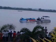 దేవుడా! ఒక్కసారి బతికించు: బోటు ప్రమాదం చివరి నిమిషంలో, సీపీఐ నారాయణ సోదరి మృతి