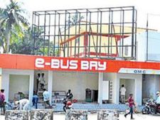 అత్యాధునిక సౌకర్యాలతో దేశంలోనే తొలి ఈ-బస్ బే: ప్రత్యేకతలివే