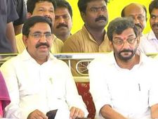 ఫిరాయింపుదార్లకే అందలమా? నెల్లూరు టీడీపీలో అసమ్మతి ఫైర్: సోమిరెడ్డి వర్సెస్ నారాయణ 