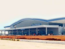 సర్వే షాక్: ప్రమాణాల్లో దేశంలోనే చివరన విశాఖ ఎయిర్‌పోర్ట్