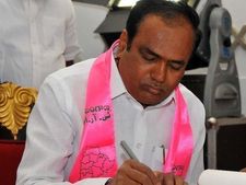 కేసీఆర్ సంచలనం: ఎమ్మెల్సీ భూపతిరెడ్డిపై వేటు!,  హెచ్చరికలు