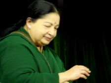 జయలలిత వేలిముద్రలు మాదగ్గర లేవు, బెంగళూరు జైలు అధికారి, ఎందుకంటే ! 