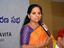టీఆర్ఎస్ ఎంపీ కల్వకుంట్ల కవిత 