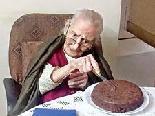 ‘రాహుల్ అందగాడు’: 107ఏళ్ల బామ్మకి ‘బిగ్ హగ్’ అంటూ ఫోన్