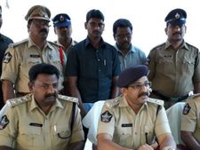 గుడ్లు చాటున గుట్కా,గంజాయ్;3 కోట్ల విలువ చేసే సరుకు; గుట్టు రట్టు చేసిన నెల్లూరు పోలీసులు