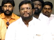 నెల్లూరు మేయర్ పై ఛీటింగ్ కేసు;బుక్ చేసిన తమిళనాడు పోలీసులు...టిడిపిలో కలకలం 
