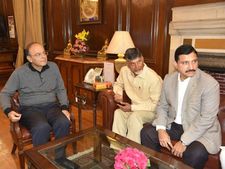 జైట్లీ నోట వినిపించని 'తెలుగు' రాష్ట్రాలు, ఏపీకి ఏమిచ్చారంటే: ఏ ఊసు లేదు, చంద్రబాబు షాకిస్తారా?