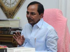 సీఎం శివరాత్రి శుభాకాంక్షలు, కేసీఆర్‌ను చూడాలని ఓ బాలుడి ఆకాంక్ష