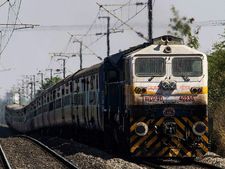  కోణార్క్ ఎక్స్‌ప్రెస్‌లో బాంబు కలకలం, తీరా చూస్తే.. 