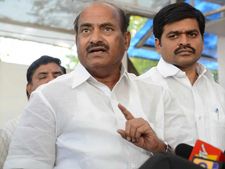 బడి ఎగ్గొట్టినవారు ఎదిగారు: చంద్రబాబు సెటైర్లపై జెసి దివాకర్ రెడ్డి