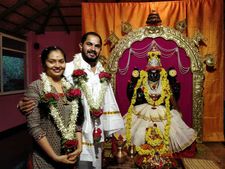 పెళ్లి ఫిక్స్: సినీ నిర్మాతతో లేచిపోయిన కాంగ్రెస్ ఎమ్మెల్యే కూతురు, పోలీసులు, పరుగో పరుగు! 