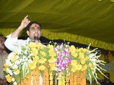 జగన్ ఆ దమ్ముందా? పవన్ నిరూపించు:మంత్రి లోకేష్ ఫైర్