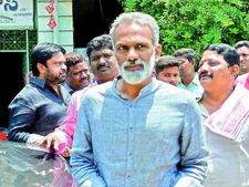 గౌతమ్ రెడ్డిపై సస్పెన్షన్ ఎత్తివేత సరే!...మరి వంగవీటి రాధా సంగతేంటి ఏంటి?