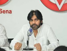 పవన్ సమరశంఖం పూరించాడు, కమ్యూనిస్టులు కన్నెర్ర చేశారు!