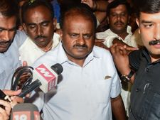 విధానసౌదలో ప్రమాణస్వీకారం: చరిత్ర రిపీట్ అవుతుందా?.. లేక కుమారస్వామి బ్రేక్ చేస్తారా?