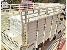 ఎవరి సొమ్మో?: రూ.45కోట్లను టాటా ఏస్ వాహనంలో తరలించారు!