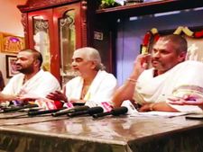 టిటిడి అధికారులపై రమణదీక్షితులు ఆగ్రహం:తిరుపతి మీడియాపై నమ్మకం లేదని చెన్నైలో ప్రెస్ మీట్