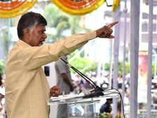 నిమిషం ఆలోచించకుండా అశోక్ గజపతిరాజు రిజైన్, పవన్ నిన్న పొగిడారు: బాబు, హడలిన ప్రజలు!