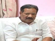 దళితులపై పేటెంట్‌ హక్కులన్నీ టిడిపివే:మంత్రి నక్కా ఆనందబాబు