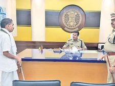 కొడుకు పట్టించుకోవట్లేదు...తోటి ఉద్యోగి మోసం చేశాడు:నేను చచ్చిపోతా...పర్మిషన్‌ ఇవ్వండి